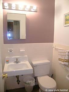 Badezimmer - Photo 1 von 4
