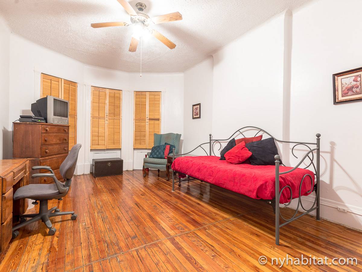 New York Roommate Room for rent in Brooklyn 3 Bedroom