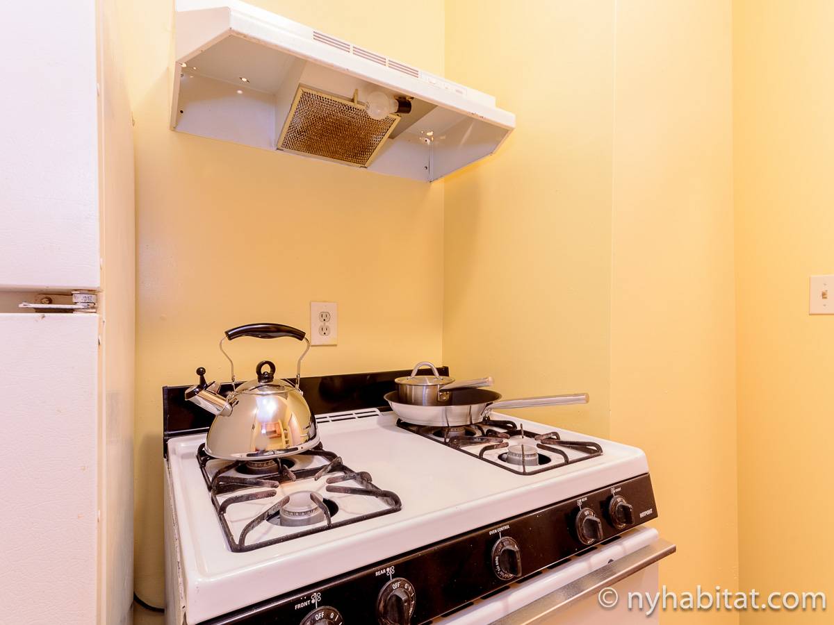 Kitchen - Photo 4 of 4