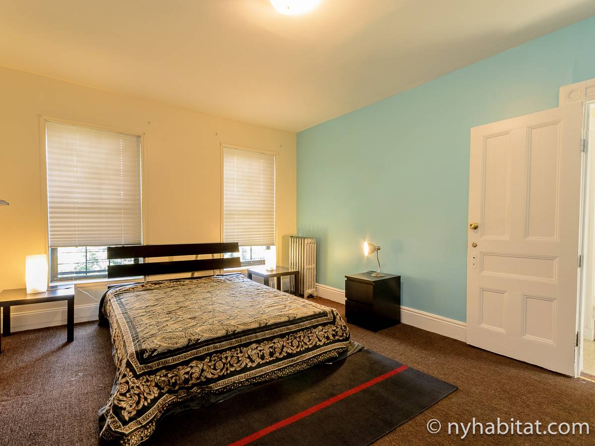 Bedroom - Photo 2 of 4