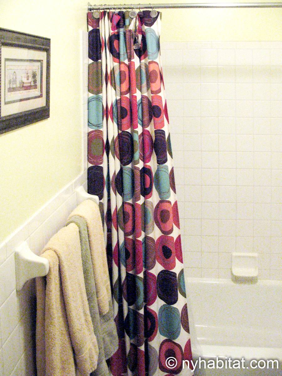 Ba&ntilde;o - Photo 2 de 3