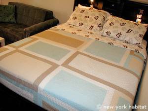 Living room - Photo 5 of 7