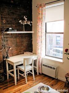 Living room - Photo 3 of 7