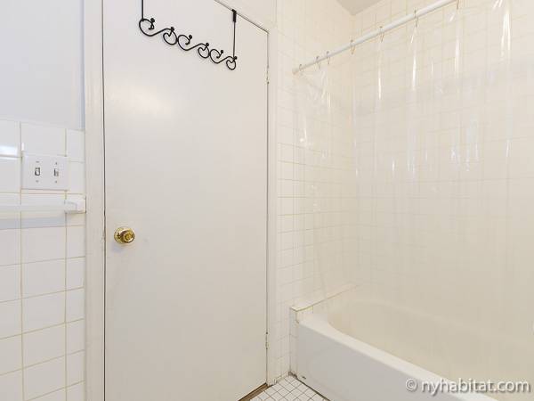 Bathroom - Photo 4 of 4