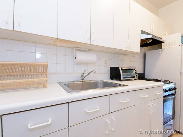 Kitchen - Photo 3 of 3