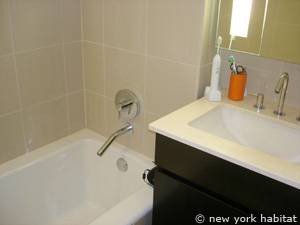 Bathroom 1 - Photo 3 of 5