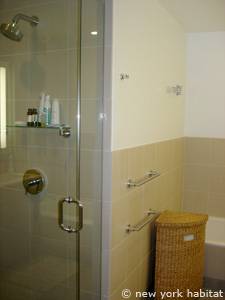 Bathroom 1 - Photo 5 of 5