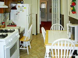 Kitchen - Photo 3 of 4