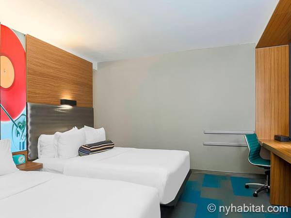 Living room - Photo 2 of 3