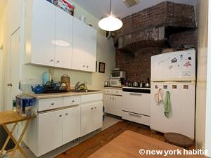 Kitchen - Photo 2 of 4