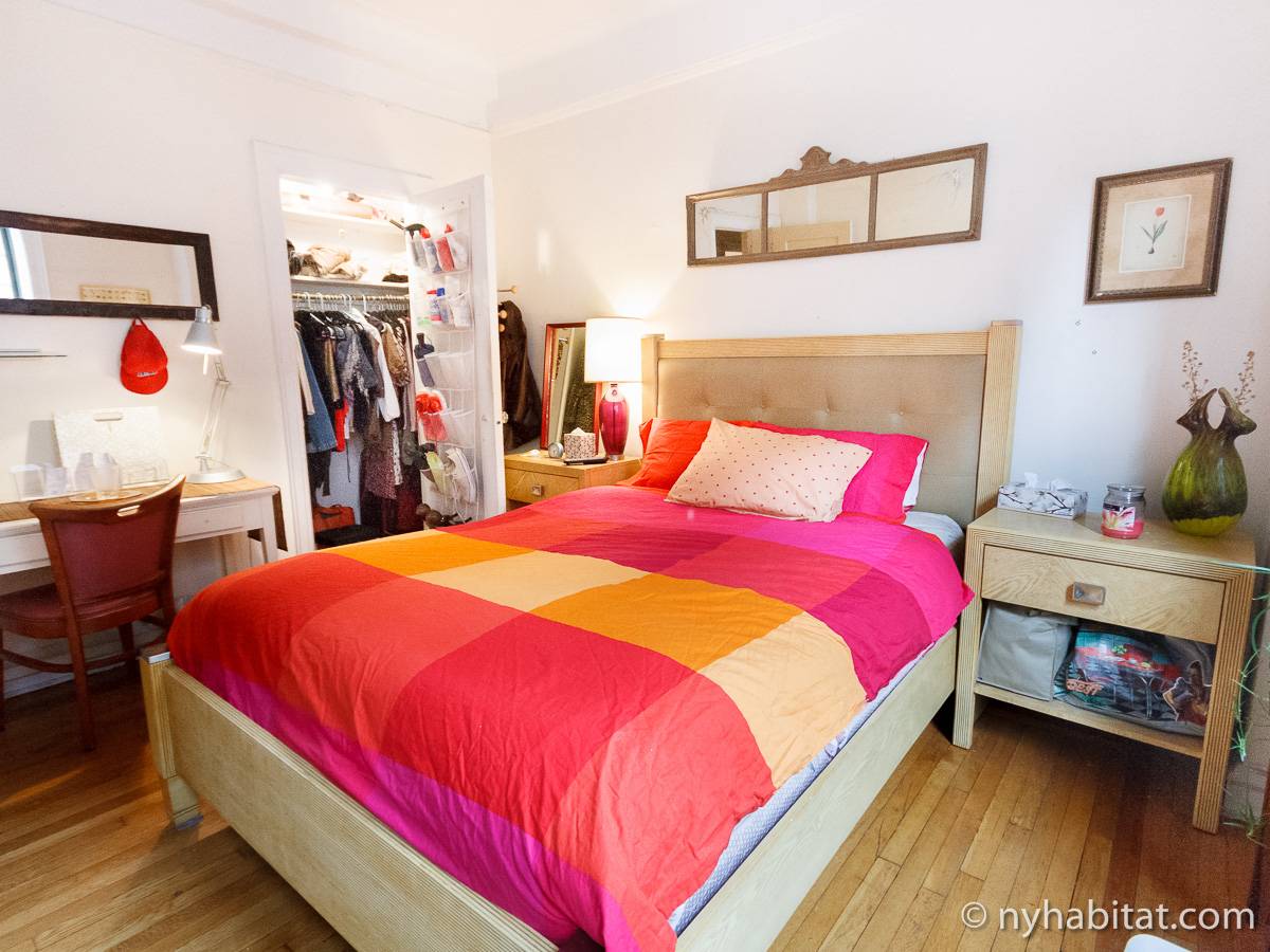 Bedroom - Photo 13 of 20