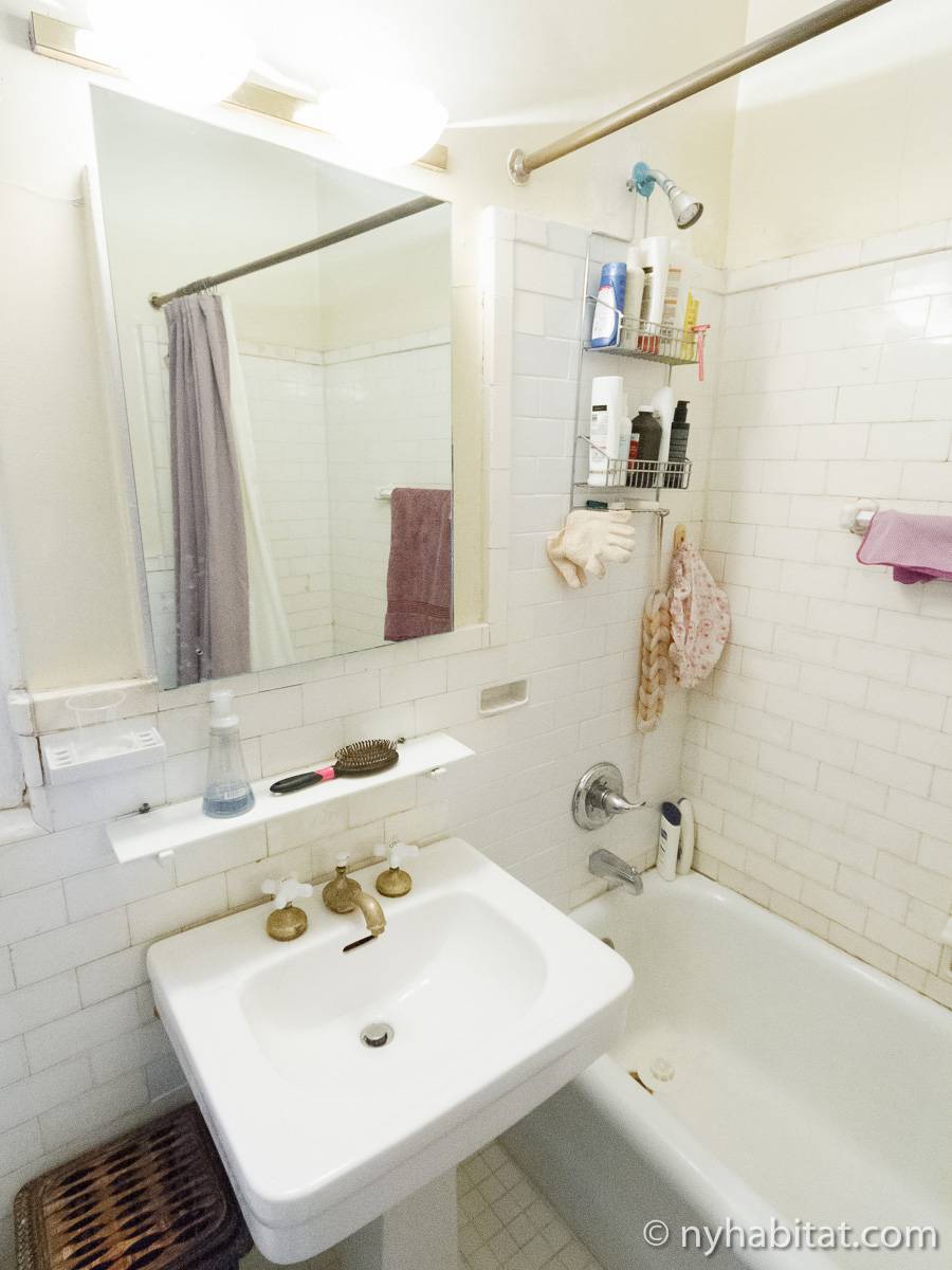 Bathroom - Photo 8 of 10