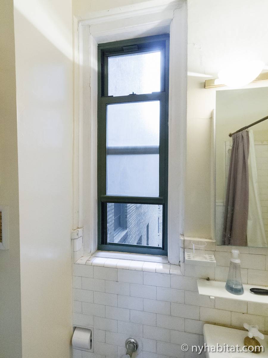 Bathroom - Photo 6 of 10