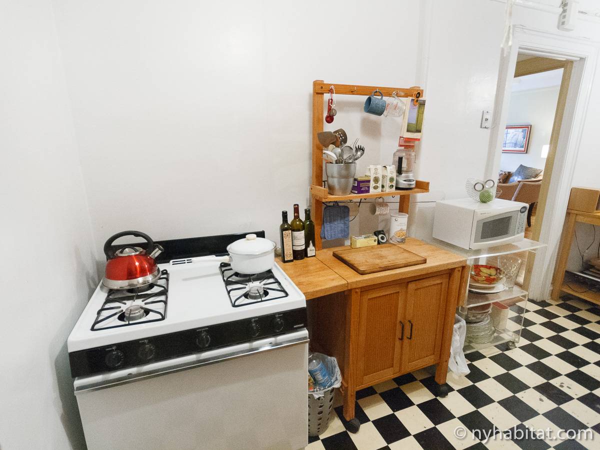 Kitchen - Photo 13 of 15