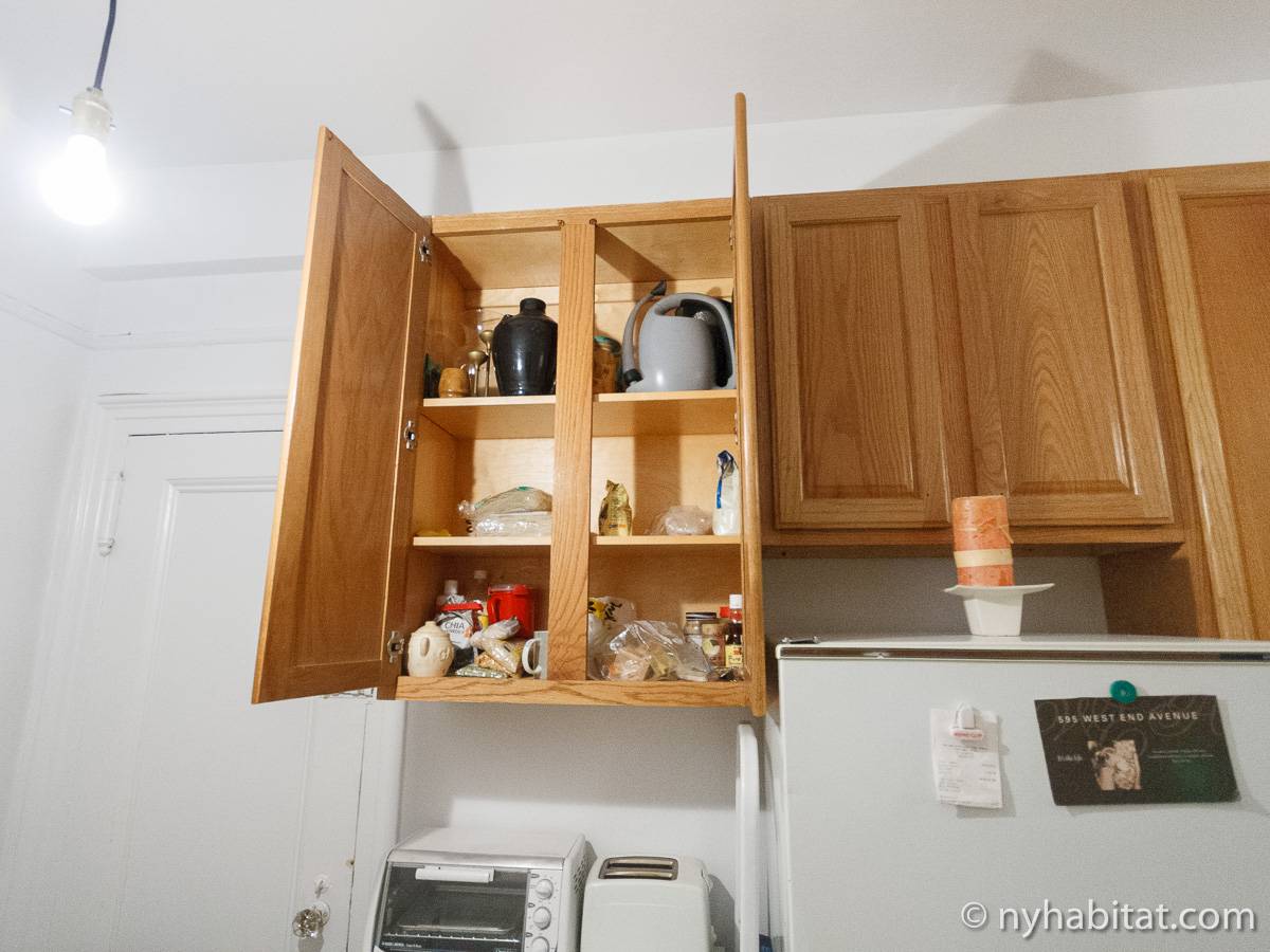 Kitchen - Photo 9 of 15