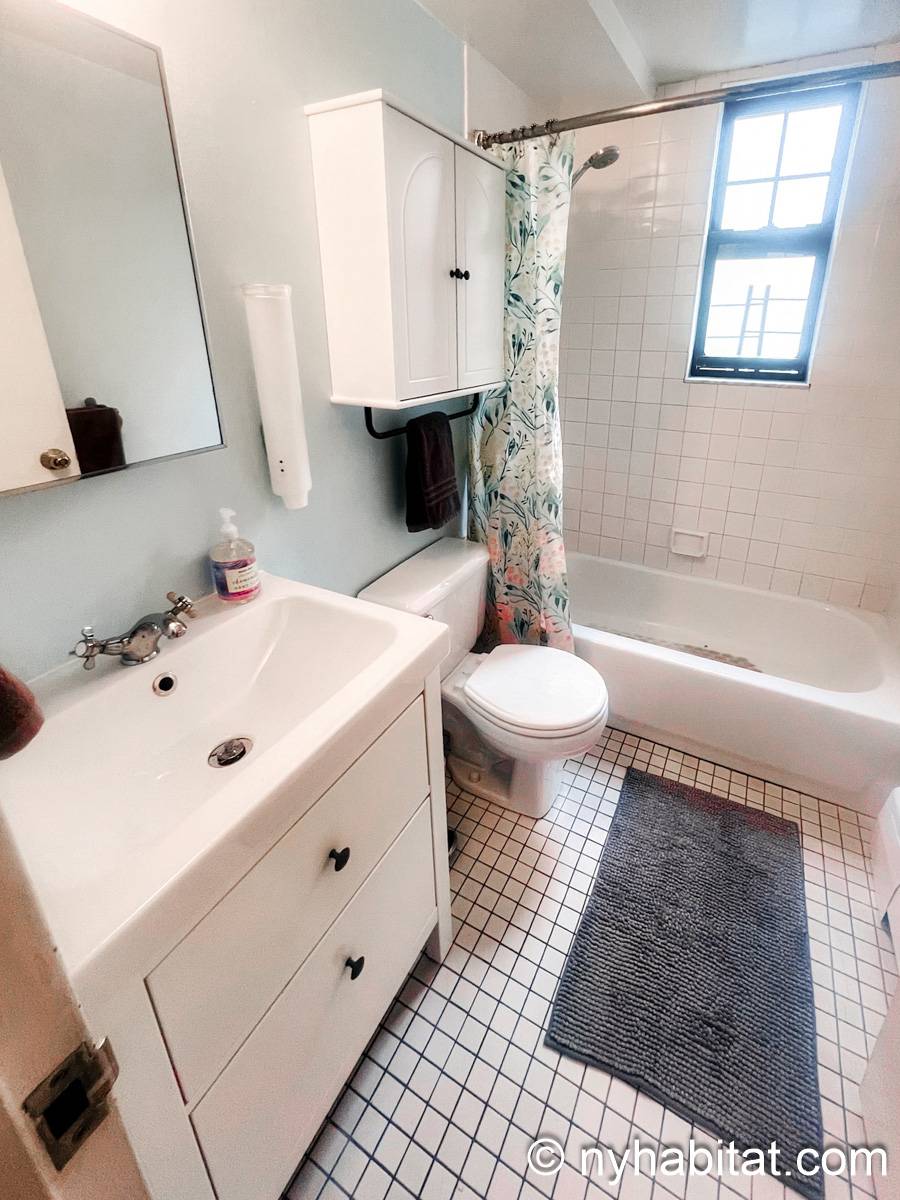 Baño - Photo 1 de 4 Baño - Photo 1 de 4