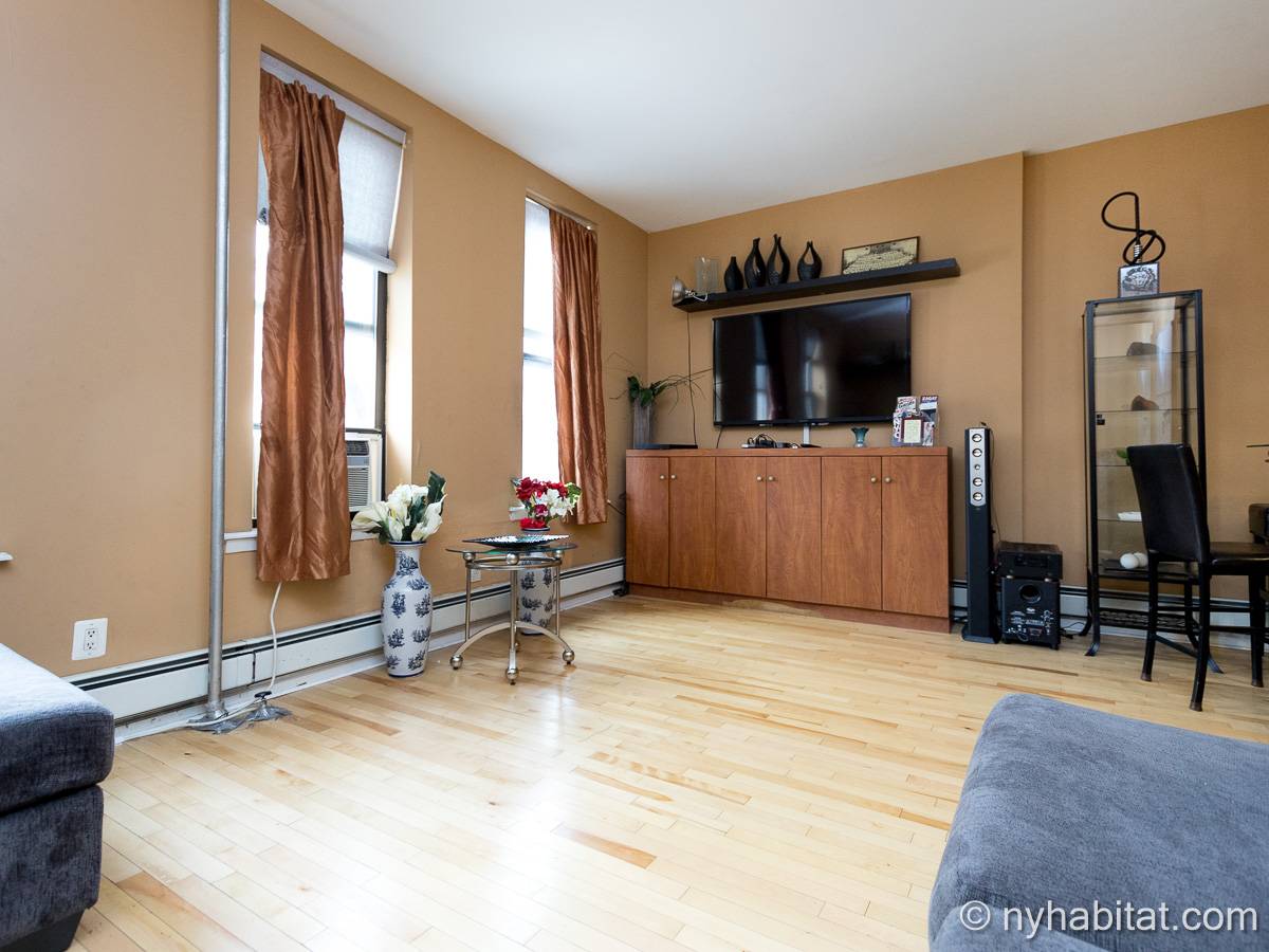 New York 2 Bedroom Apartment Rental in Harlem (NY15017)