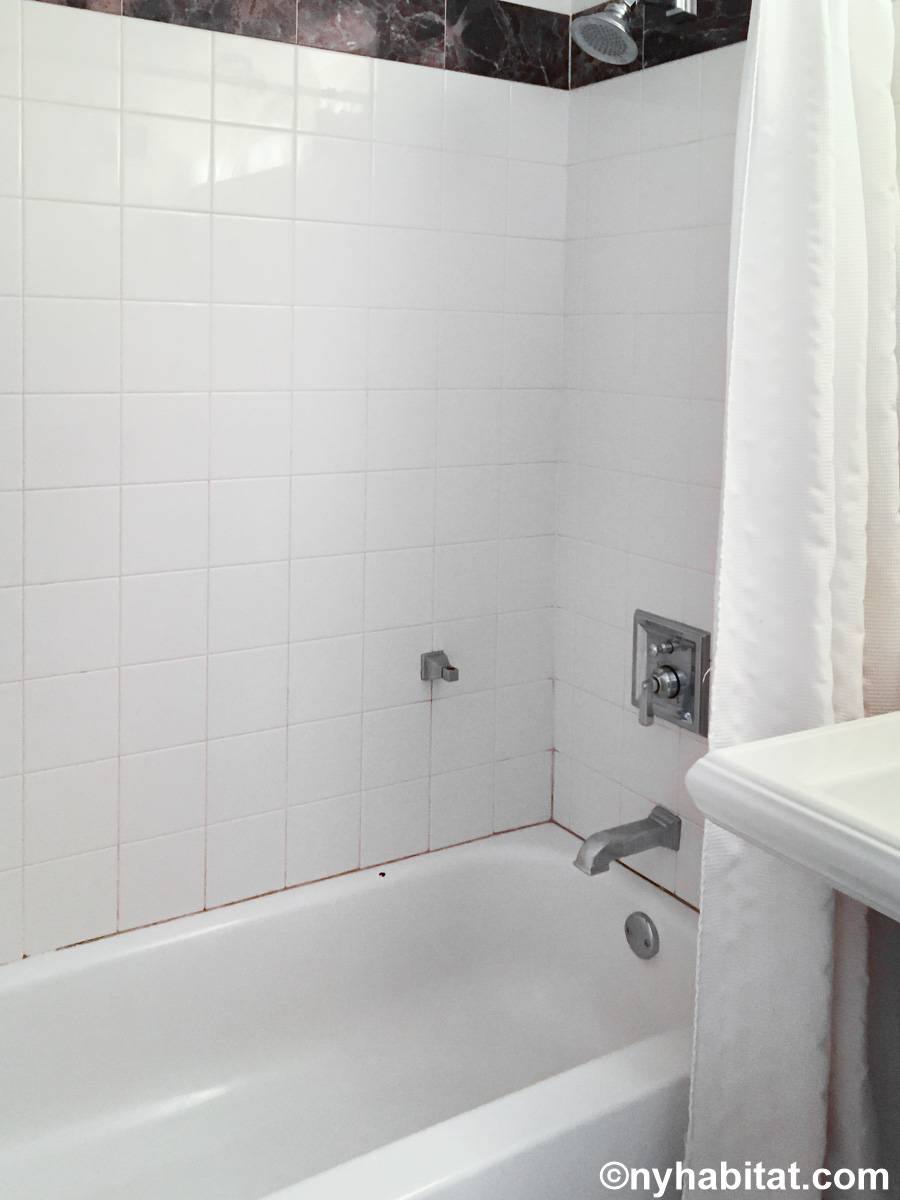 Baño - Photo 2 de 3