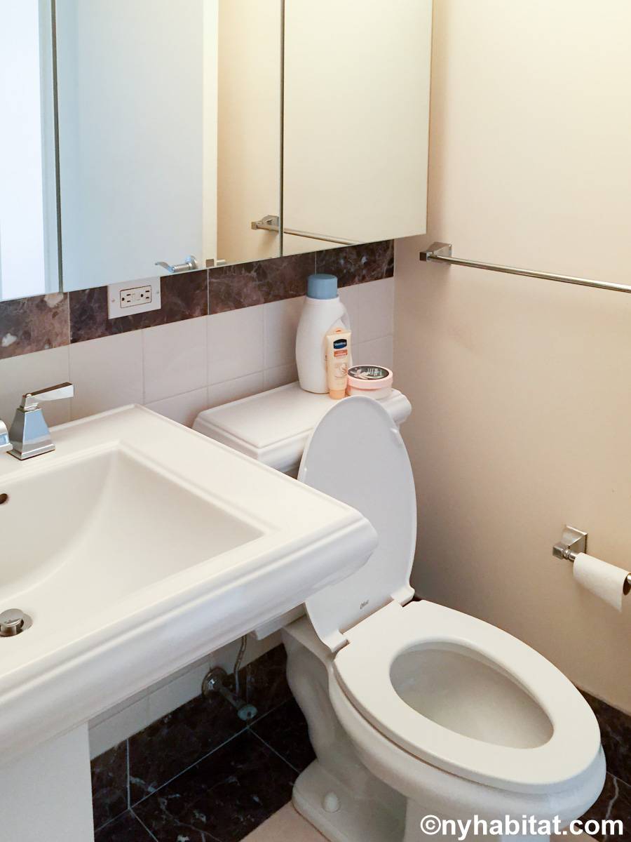 Baño - Photo 1 de 3