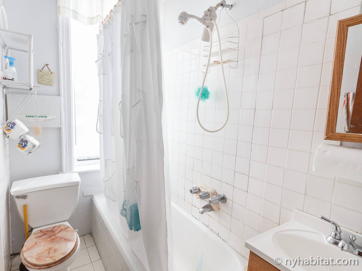 Ba&ntilde;o - Photo 2 de 2