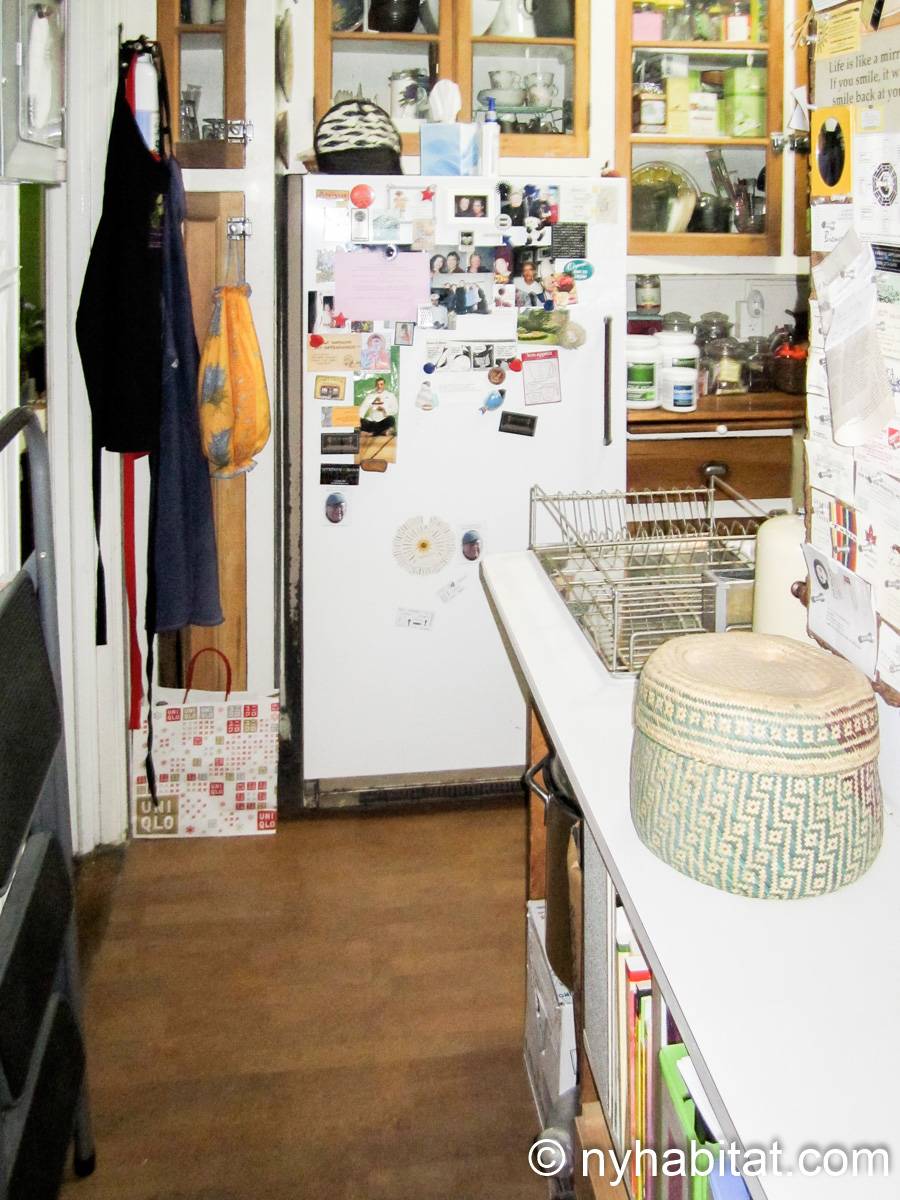 Kitchen - Photo 2 of 6