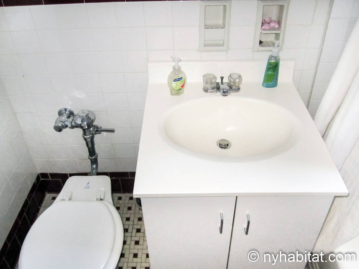 Bathroom - Photo 2 of 2 Bathroom - Photo 2 of 2