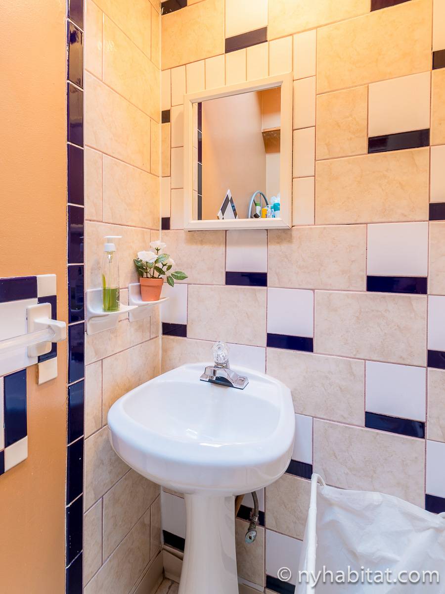 Bathroom - Photo 2 of 3