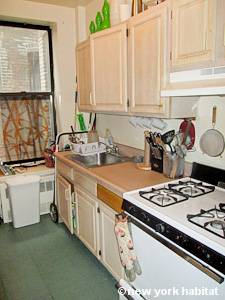 Kitchen - Photo 2 of 3