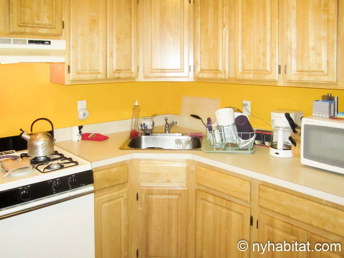 Kitchen - Photo 2 of 2