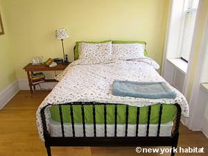 Schlafzimmer 2 - Photo 2 von 4