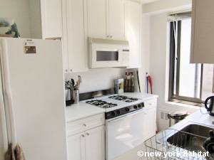 Kitchen - Photo 2 of 4