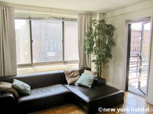 Living room - Photo 1 of 10