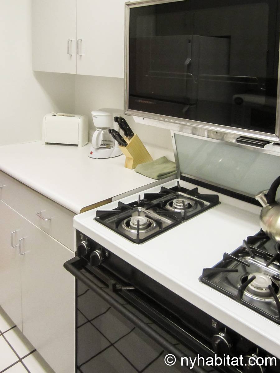 Kitchen - Photo 4 of 4