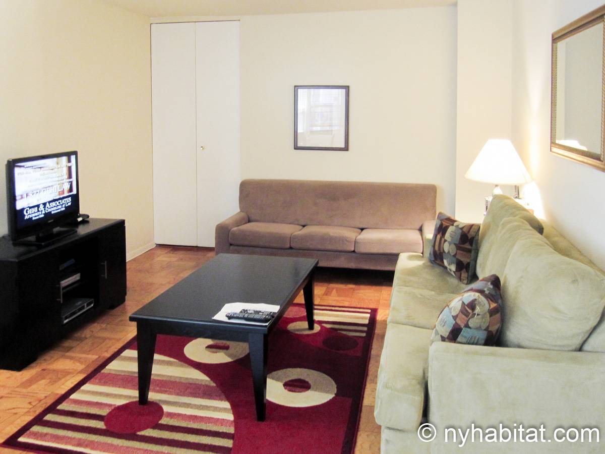 Living room - Photo 1 of 7