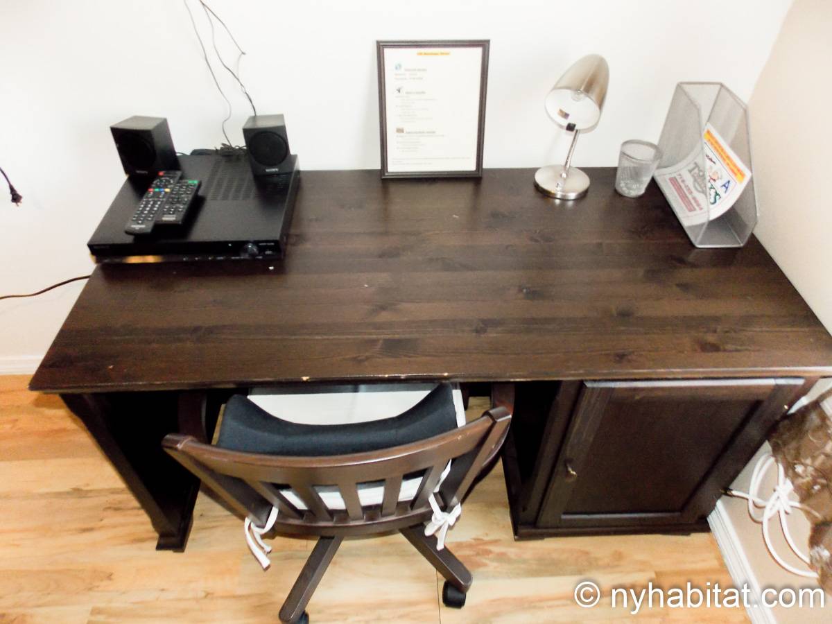 Living room - Photo 7 of 7