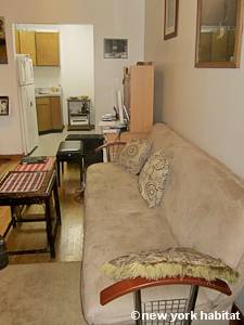 Living room - Photo 4 of 5