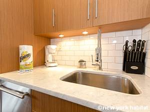 Kitchen - Photo 5 of 9