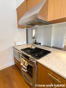 Kitchen - Photo 4 of 9