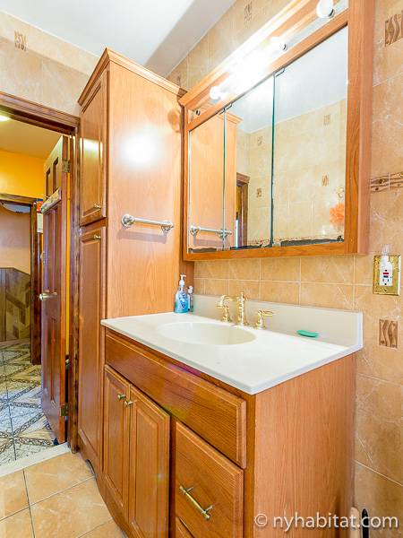 Bathroom - Photo 5 of 5