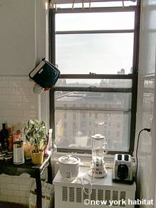 Kitchen - Photo 3 of 6