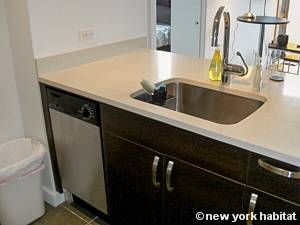 Kitchen - Photo 3 of 4