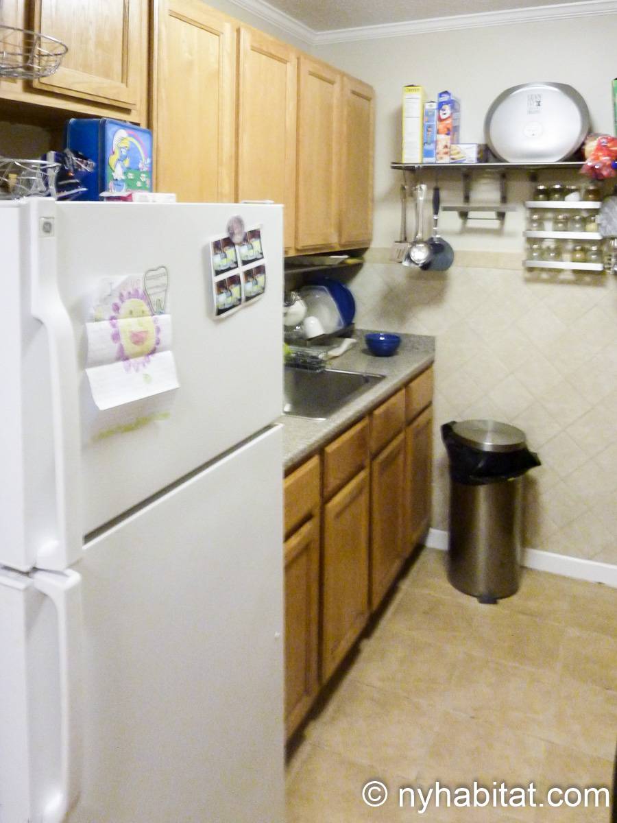 Kitchen - Photo 2 of 4