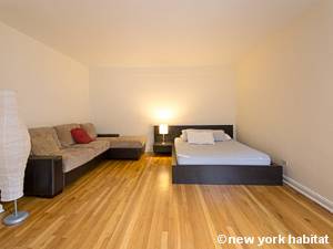 New York Apartment Studio Rental In Washington Heights Image Slider Living Room Photo 1 Of 5