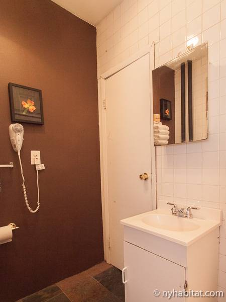 Bathroom - Photo 4 of 4