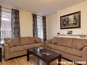 Living room - Photo 2 of 4