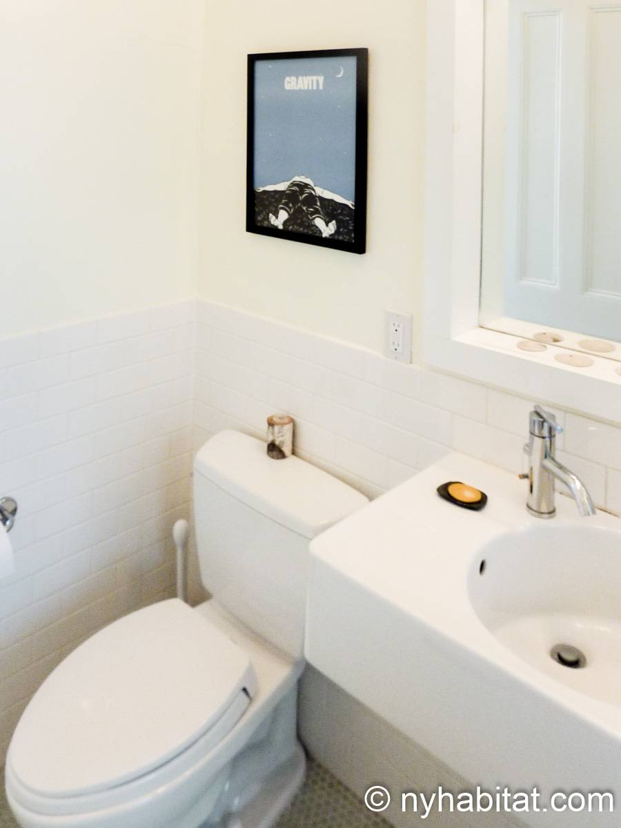 Bathroom 2 - Photo 2 of 3