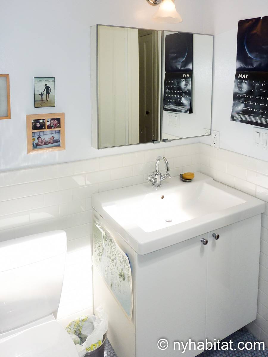 Bathroom 1 - Photo 2 of 3