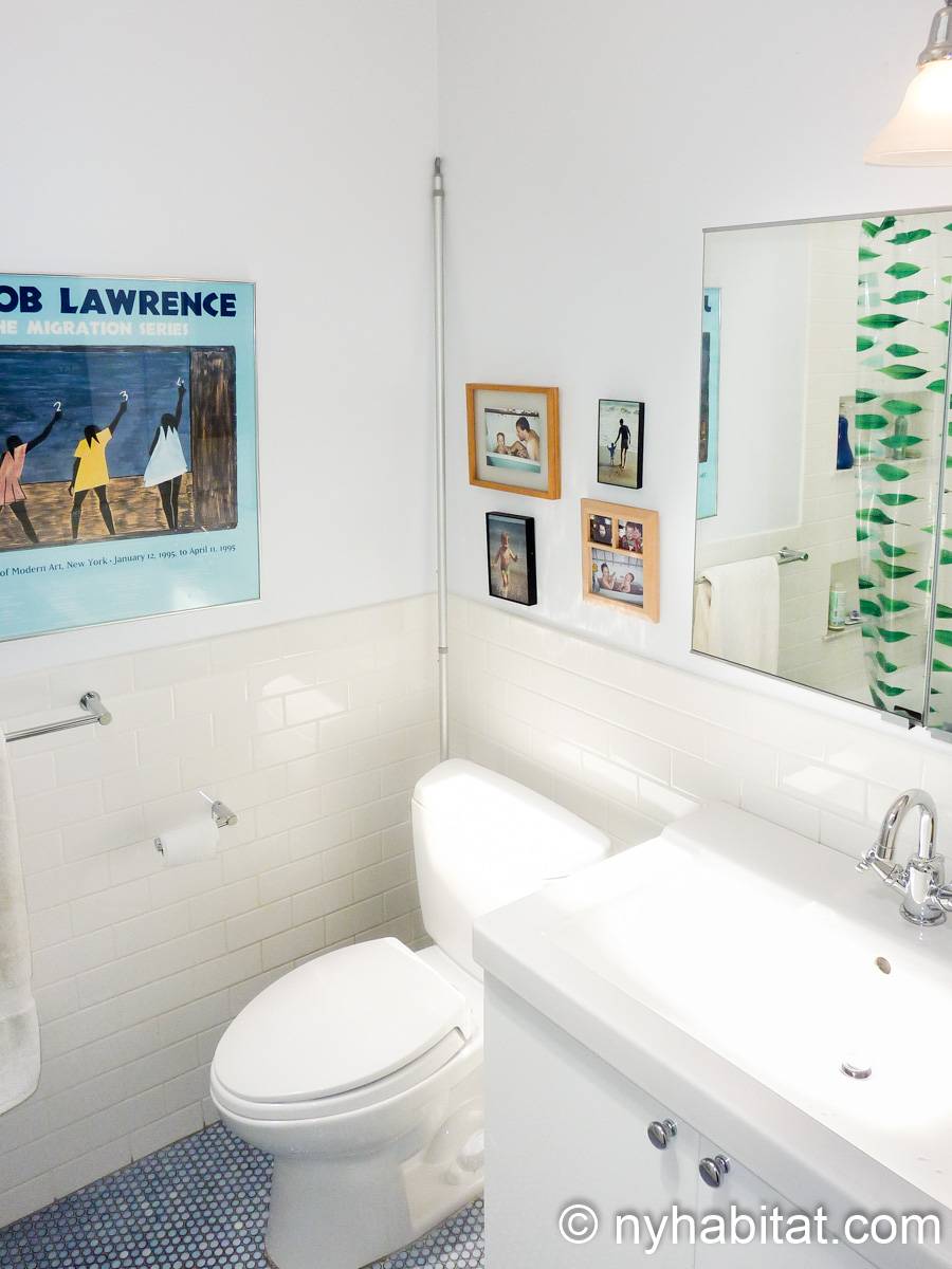 Bathroom 1 - Photo 3 of 3