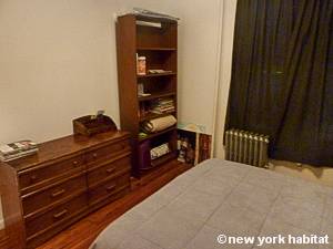 Bedroom - Photo 2 of 4