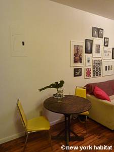 Living room - Photo 3 of 6